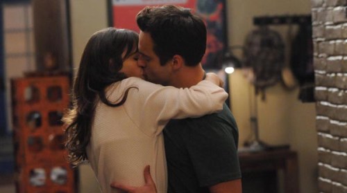 newgirl_s2e15_kissssssss